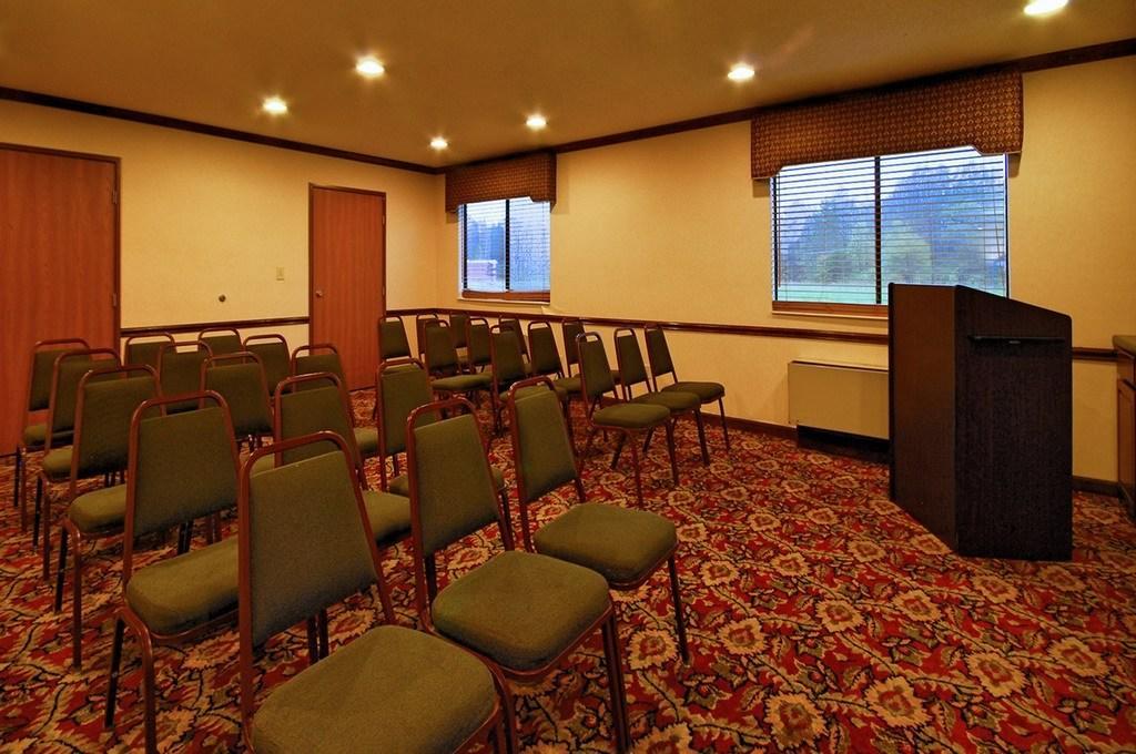 מלון Super 8 By Wyndham קלינטון מראה חיצוני תמונה